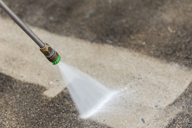 parking lot pressure washing in huntsville